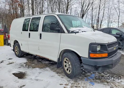 2013 Chevrolet Express G1500 z USA, uszkodzony, nr VIN 1GCSHAF46D1158621